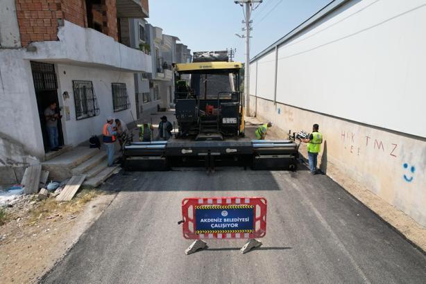 Yeşilçimen Mahallesi’nin sokakları sıcak asfalt ile yenileniyor