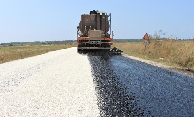 Manavgat'ta grup yolları asfaltlanıyor