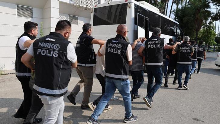 Mersin'de 3,5 milyon uyuşturucu hap ele geçirilen operasyonda 6 şüpheli tutuklandı