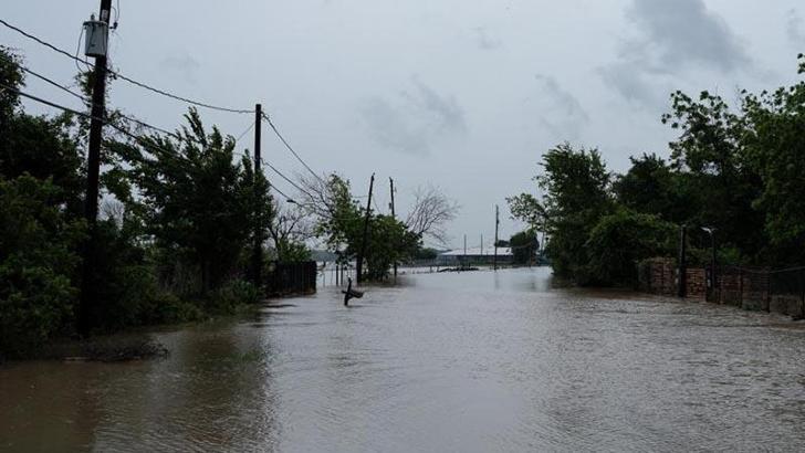 Texas’ta sel: 2 ölü