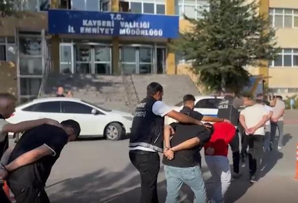 Kayseri’de uyuşturucu operasyonu: 13 tutuklama