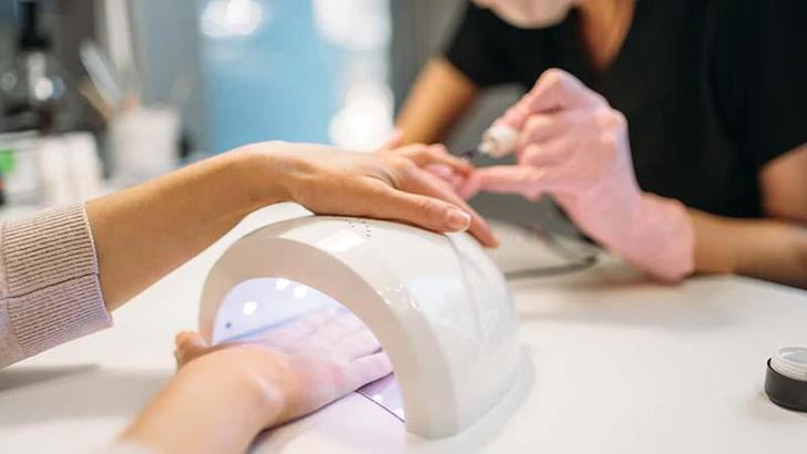 Avrupa Birliği'nden jel tırnak yasağı