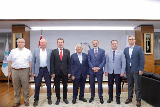 TCDD Genel Müdürü Kurt’tan, Başkan Büyükkılıç’a ziyaret