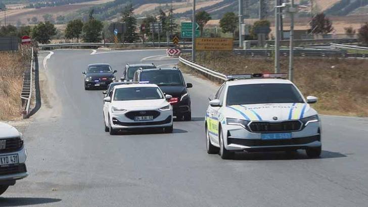 Özgür Özel, Silivri'de Ekrem İmamoÄŸlu’nu ziyaret etti