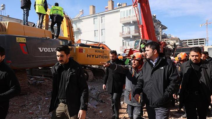 Elazığ'dan Bakan Kurum'a 'Fahri Hemşehrilik Beratı'