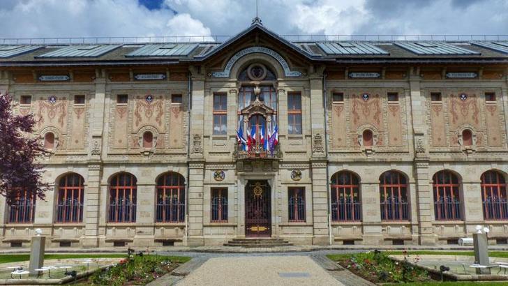 Fransa'da müzeden 9,5 milyon avro değerindeki tarihi eserler çalındı