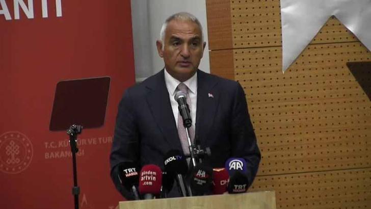 Bakan Ersoy: Turizm alanında rekorlar kırmaya başladık
