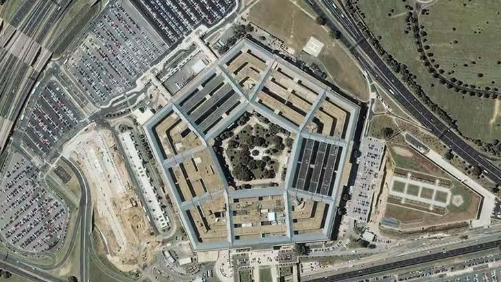 Trump, Savunma Bakanlığı'nın adını değiştiriyor