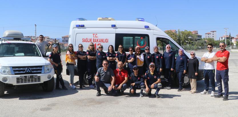 Burdur'da ambulans sürüş güvenliği eğitimi