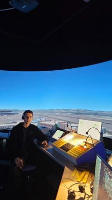 Üniversiteli Alperen'in uçak tutkusu; balkondan kuleye hayali peşinde / Ek fotoğraflar