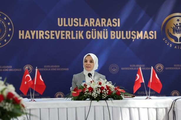 Bakan Göktaş, Darülaceze bağışçılarıyla bir araya geldi