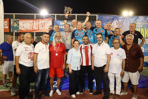 Ayak Tenisi Turnuvası sona erdi