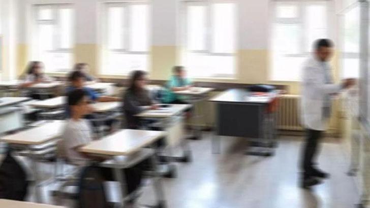 İstanbul'da pazartesi günü okullar saat 10.00'da açılacak