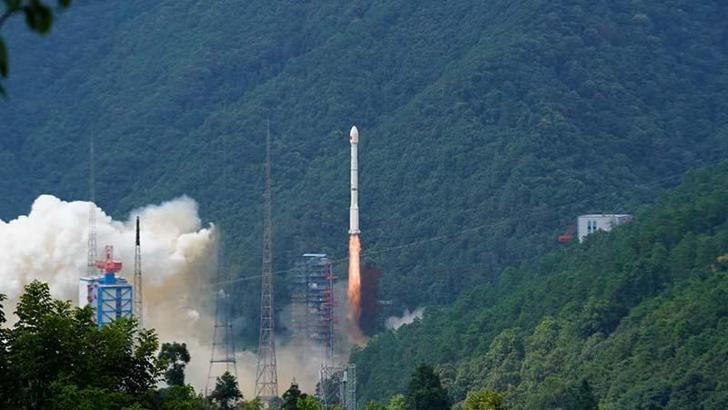 Çin, 'Shiyan-29' uydusunu fırlattı