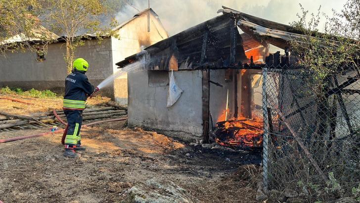 Yayladaki 12 yapının zarar gördüğü yangını damat çıkarmış
