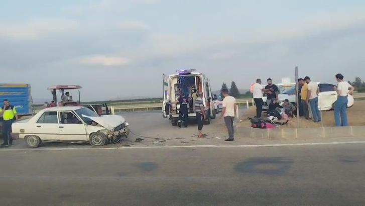 Kozan’da 2 otomobil çarpıştı: 5 yaralı