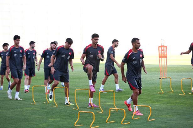 A Milli Futbol Takımı, İspanya maçı hazırlıklarına başladı