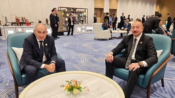 Paşinyan'ın uçağı Azerbaycan'dan geçti