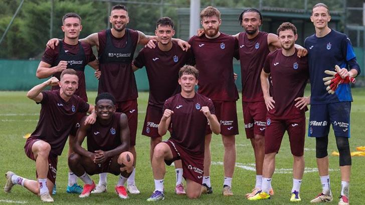 Trabzonspor’un yeni transferi Ernest Muçi ilk antrenmanına çıktı