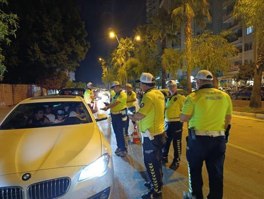 Adana'da trafik denetimi; 38 sürücüye toplam 255 bin TL ceza