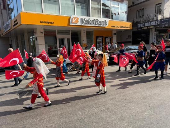 Kemalpaşa'nın kurtuluşu coşkuyla kutlandı