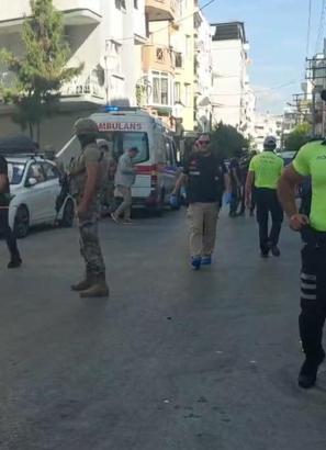 İzmir'de polis merkezine silahlı saldırı: Şehit ve yaralılar var