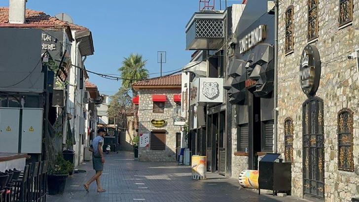 Marmaris'te, Barlar Sokağı'nda silahlı kavga: 1 ölü, 1 yaralı