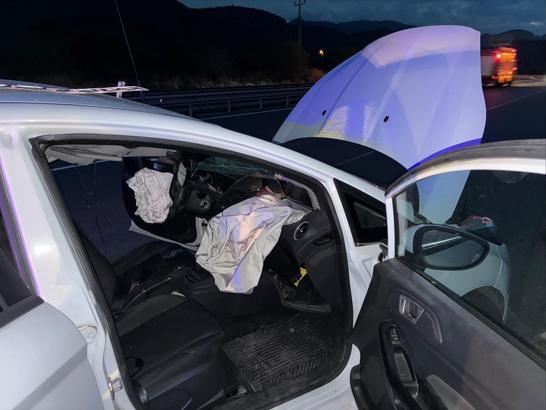 Sakarya'da TIR’a arkadan çarpan otomobilin sürücüsü öldü, eşi yaralandı