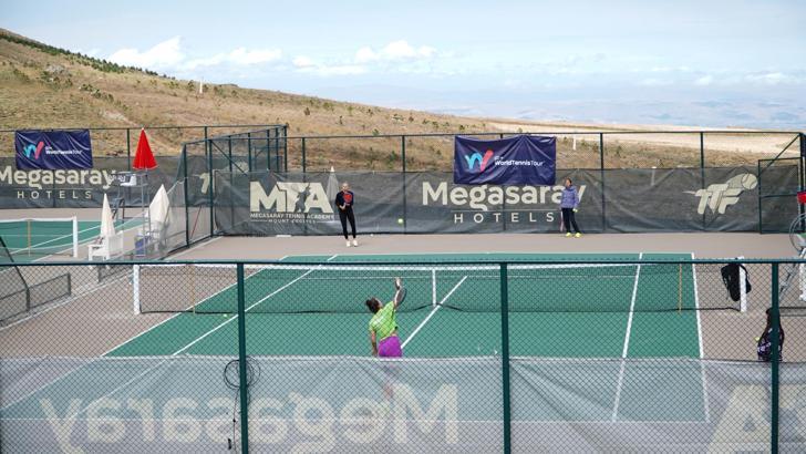 Dünya Tenis Turu Erciyes’te start aldı