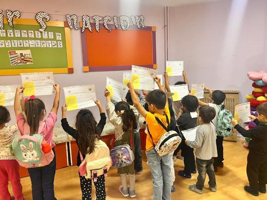 Tosya'da anaokulana başlayan minikler için fidan bağışı