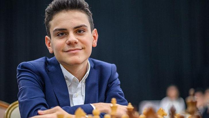 Ediz Gürel, dünya satranç şampiyonu Gukesh’i mağlup etti