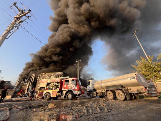 Kocaeli'de lojistik deposunda yangın / Ek fotoğraflar