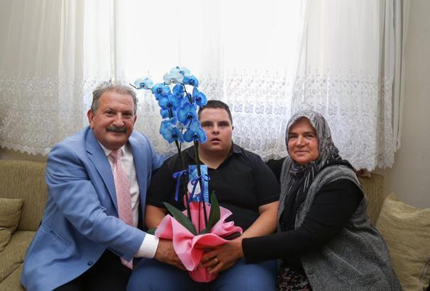 Down sendromlu Muhammed'e evinde ziyaret