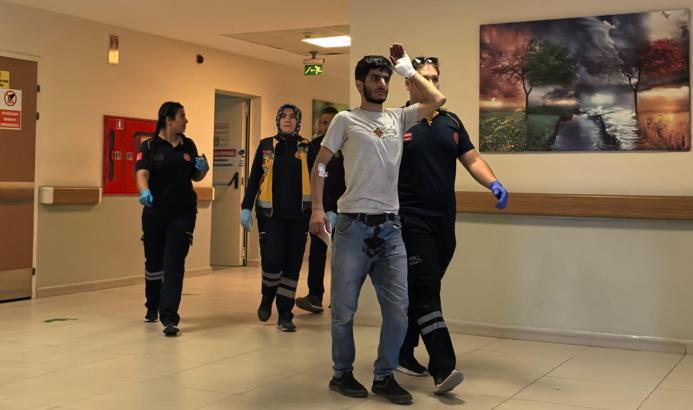 Çalışırken spiral makinasıyla elini kesti