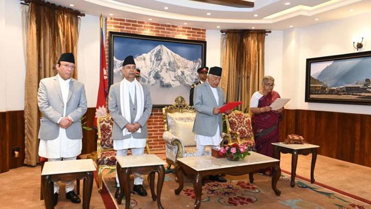 Nepal'de yeni başbakan belli oldu
