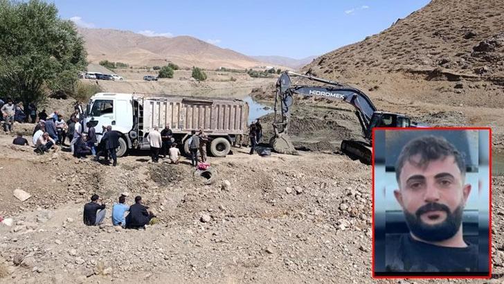 İş makinesinin kovasına bakım yaparken kamyon çarpan operatör öldü