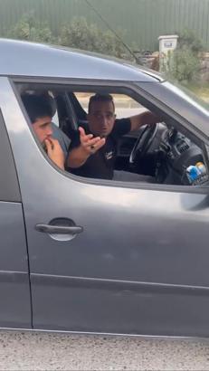 İstnbul - Başakşehir’de takip cihazı taktırdığı eski eşinin aracının önünü kesti: 'Ölmek istemiyoruz'