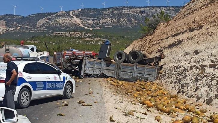 Mersin'de otobüsle kamyonun çarpıştığı kazada ölenlerin cenazeleri memleketlerine gönderildi