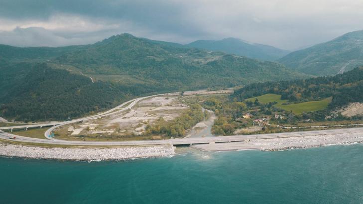 Aksakal: Yakakent balıkçı barınağı, geleceğe yön verecek şekilde tasarlanmalı