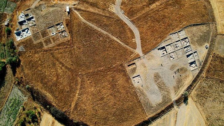 Bakan Ersoy: Tavşanlı Höyük'te bu yıl çok önemli keşiflere imza atıldı