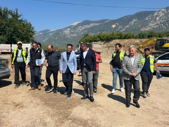 Atay Uslu, Elmalı- Finike yolunu inceledi