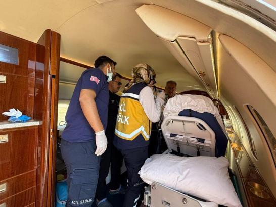 Siirt’te ambulans uçak 59 yaşındaki hasta için havalandı