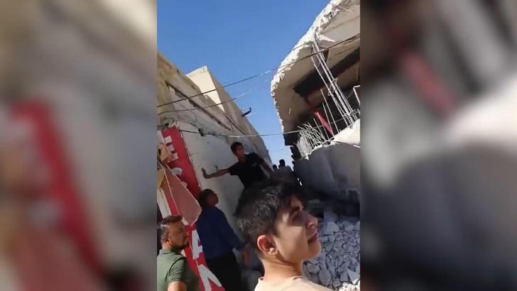 Tadilata giren eczanede tavan çöktü; 1 işçi öldü