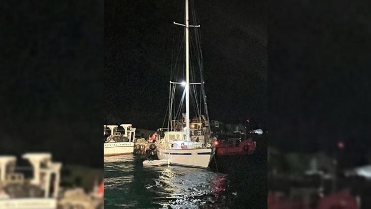 Çanakkale Boğazı'nda sürüklenen tekne kurtarıldı