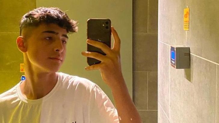 Otomobille çarpışan motosikletin 15 yaşındaki sürücüsü Furkan öldü