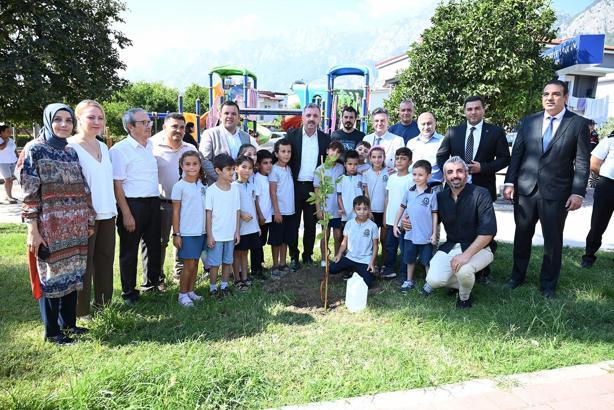 Kemer'de İlköğretim Haftası kutlandı