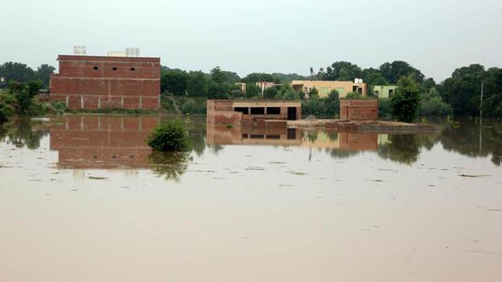 Pakistan’da muson yağmurları nedeniyle 1002 kişi hayatını kaybetti