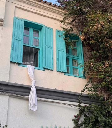 Kartalkaya’daki faciada eşini ve kızını kaybeden iş insanı kaldığı otelden çarşaf sarkıttı