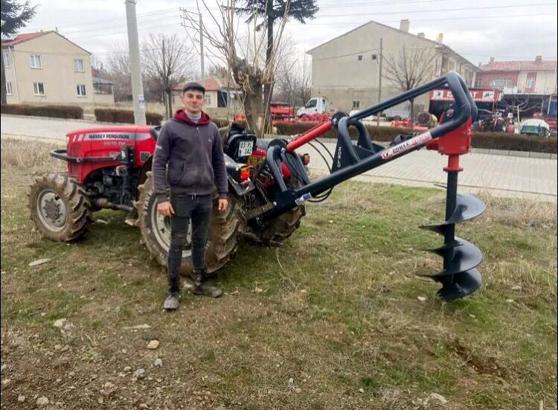 Otomobille çarpışan traktörün sürücüsü öldü