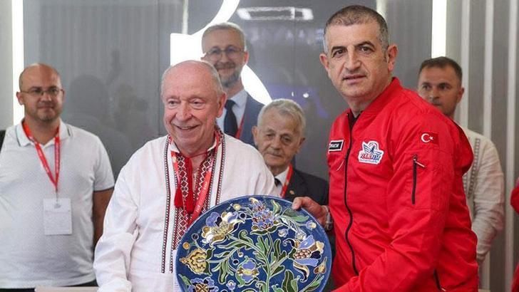 BAYKAR ve Junior Academy of Sciences of Ukraine arasında gençler için uluslararası bilim ortaklığı